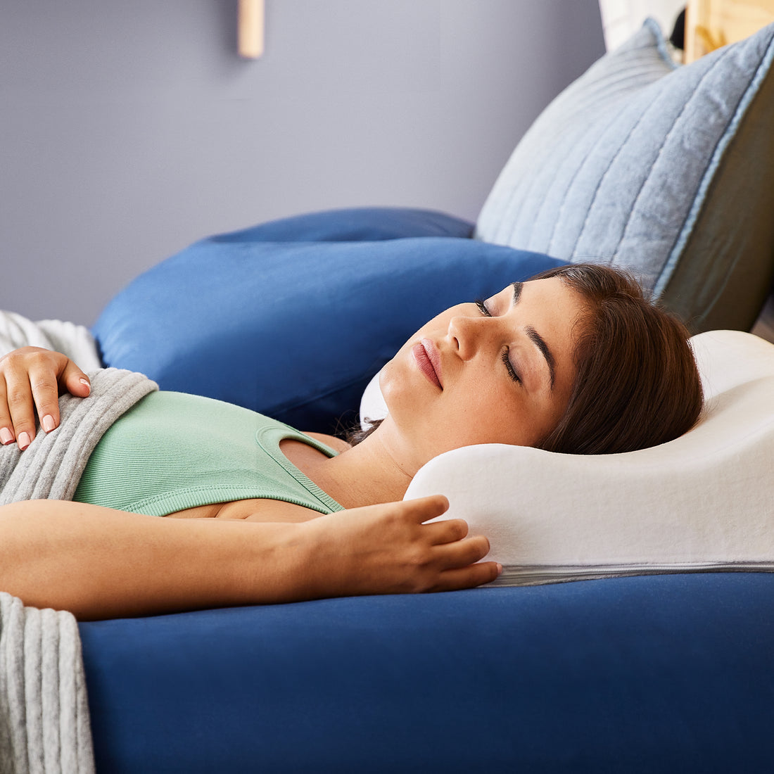 Contour Memory Foam Pillow – SleepInnovations